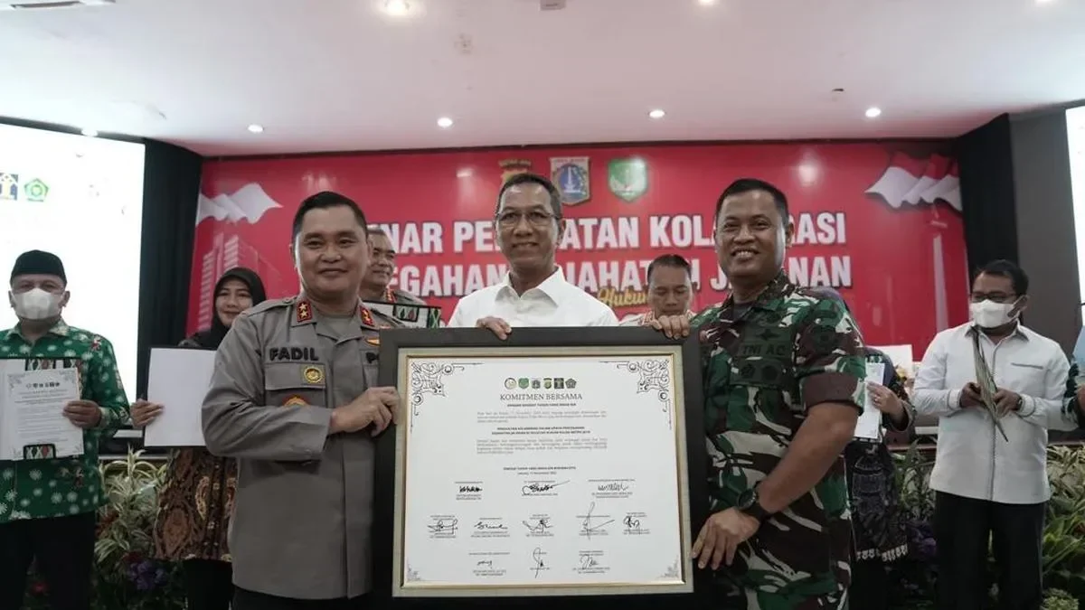 terjebak penipuan online sikap polda metro jaya siap jadi penyelamatmu lapor cuma modal klik portal berita terbaru