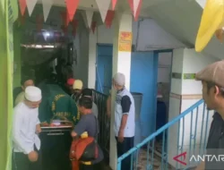 Terkuak! Detik-detik Pria 56 Tahun Beli Pisau Sebelum Tikam Kerabatnya di Jakbar, Motifnya Bikin Geleng-Geleng!