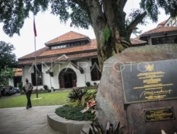 Terkuak! Di Balik Reruntuhan Asrama MPR Bandung, Muzani & Dedi Mulyadi Ungkap Misi Penyelamatan Cagar Budaya Bersejarah