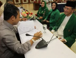 Terkuak! Drama Perebutan Kursi Ketum PPP Makin Panas, Menkumham Belum Terima Data Resmi!