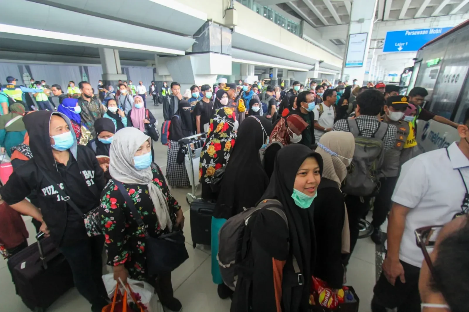 Terminal 2 Soetta Berubah Total! Ada Jalur Jemput Premium, Ini yang Wajib Kamu Tahu 1 terminal 2 soetta berubah total ada jalur jemput premium ini yang wajib kamu tahu portal berita terbaru