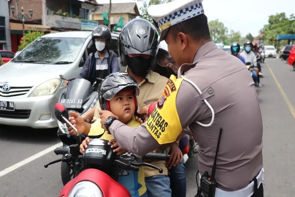 terungkap bisnis helm motor di indonesia merana daya beli anjlok pembeli cuma takut tilang portal berita terbaru