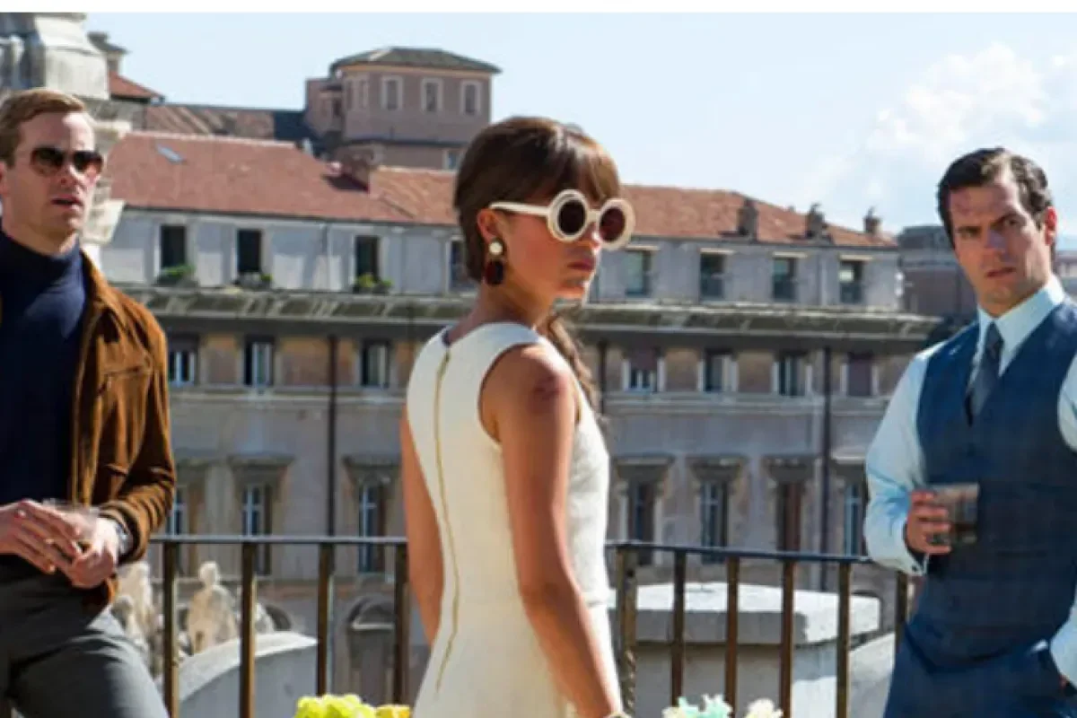 the man from u n c l e di bioskop trans tv duet maut henry cavill armie hammer misi rahasia paling stylish perang dingin portal berita terbaru