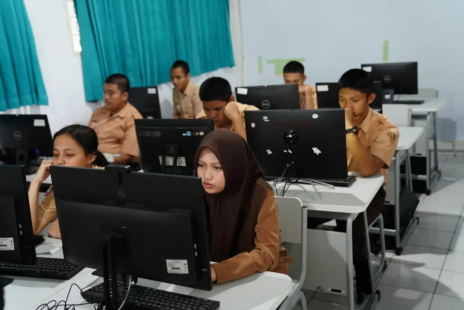 TKA Nasional November 2025: Bukan Sekadar Tes Biasa, Kemendikdasmen Ungkap Manfaatnya untuk Pendidikan! 1 tka nasional november 2025 bukan sekadar tes biasa kemendikdasmen ungkap manfaatnya untuk pendidikan portal berita terbaru