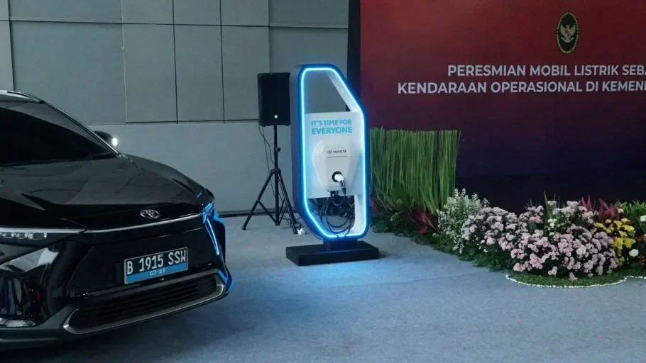 toyota geram insentif mobil listrik pemerintah dianggap tak adil cuma dinikmati kalangan atas portal berita terbaru