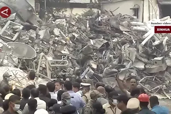 tragedi nigeria utara truk bbm meledak hebat 35 orang tewas mengenaskan portal berita terbaru