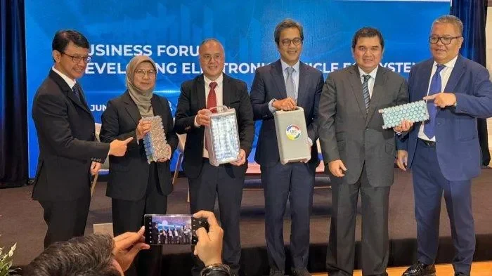 unm guncang panggung global kampus digital ini jadi jembatan emas kolaborasi pendidikan indonesia china portal berita terbaru