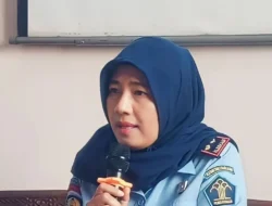 Utang Ratusan Juta Berujung Maut: Pria di Kebon Jeruk Tikam Lansia Kerabatnya Sendiri Pakai Pisau Baru!