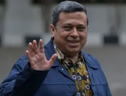 Wamenaker Bongkar Curhat ke Babe Haikal soal Halal-Haram Rokok: Bukan Cuma Agama, Tapi Politik dan Ekonomi!