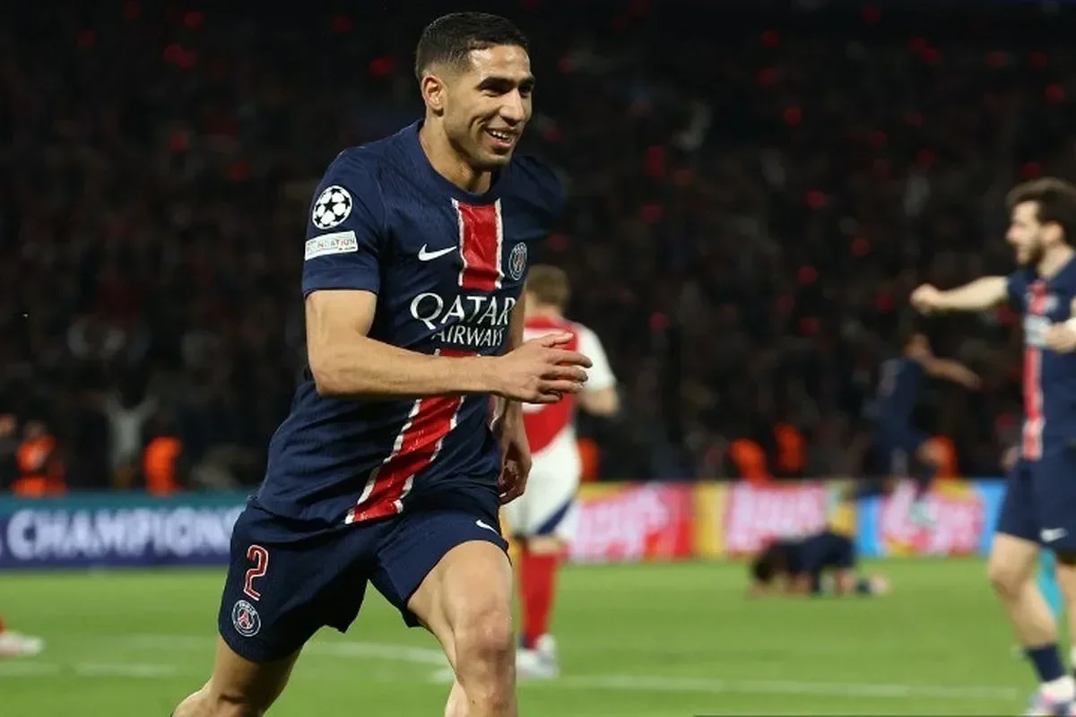 achraf hakimi rajai afrika 2025 bek psg ini bikin sejarah ada kisah haru saat terima trofi portal berita terbaru