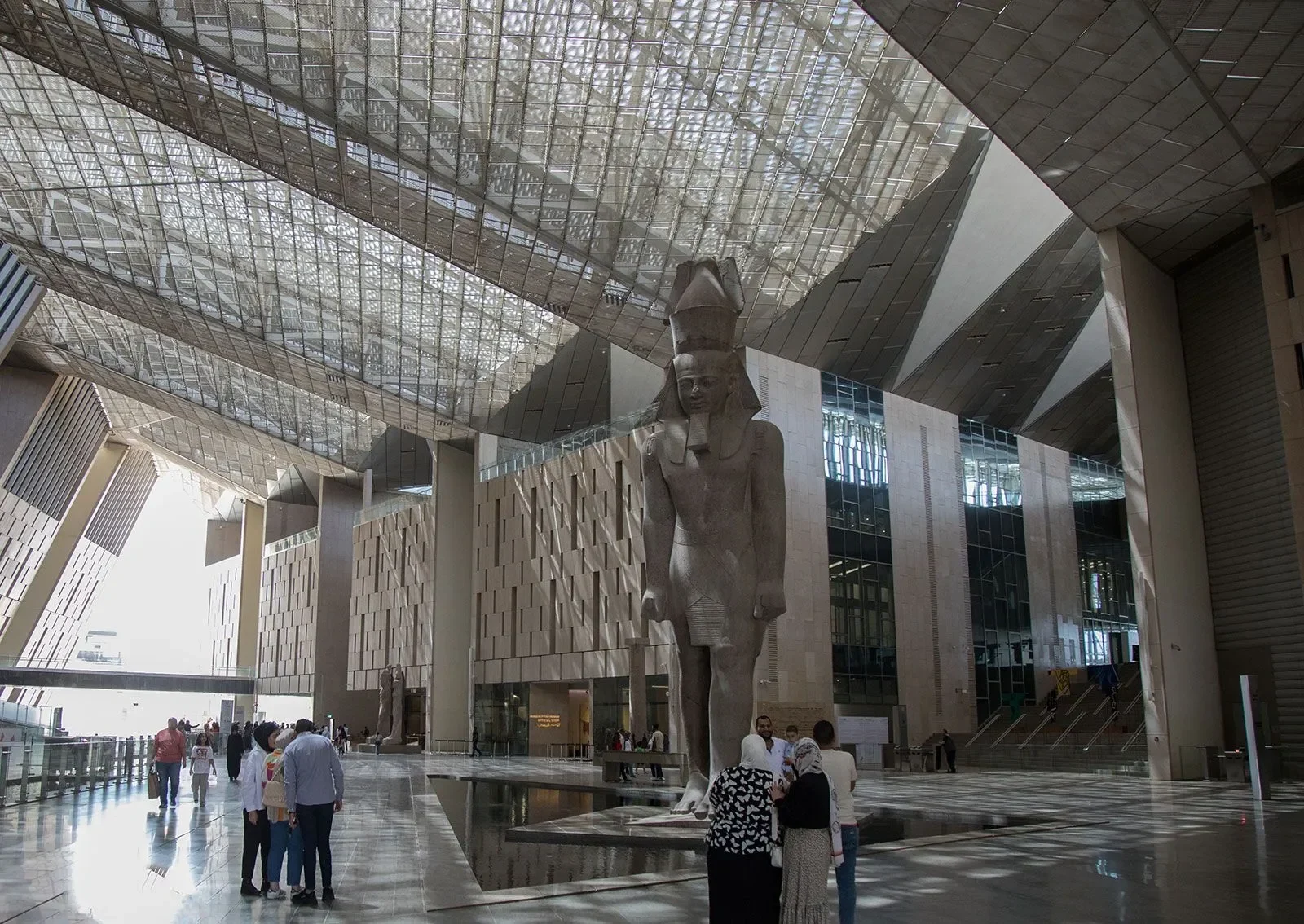 akhirnya buka grand egyptian museum siap pamerkan harta karun firaun yang bikin dunia melongo portal berita terbaru