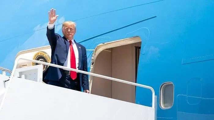 bandara palm beach bakal ganti nama donald trump international ini faktanya portal berita terbaru