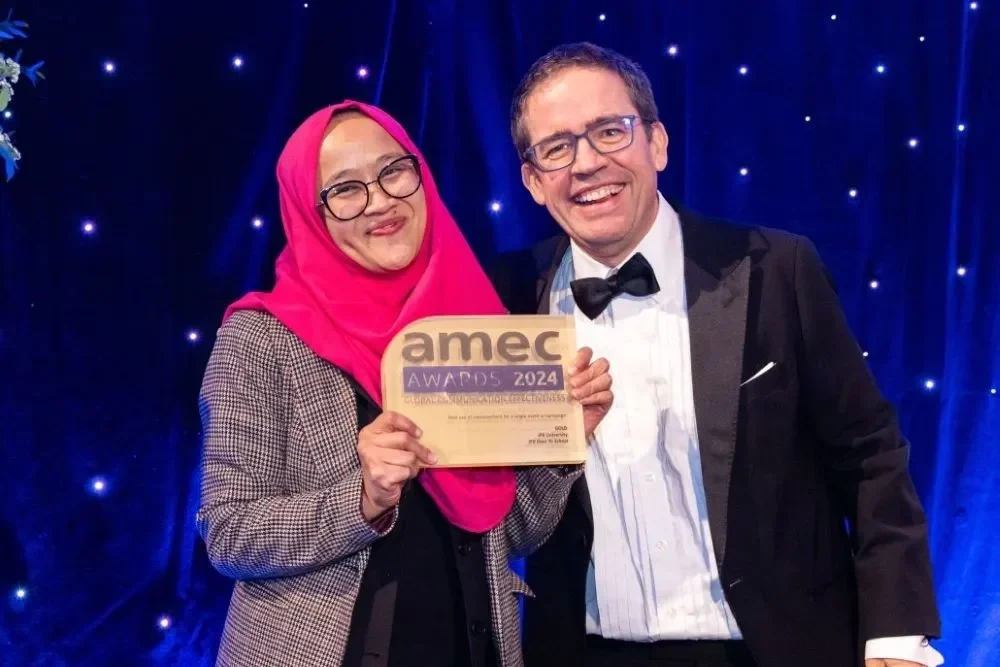 bikin bangga pertamina sabet 2 penghargaan internasional bergengsi di amec awards 2025 portal berita terbaru