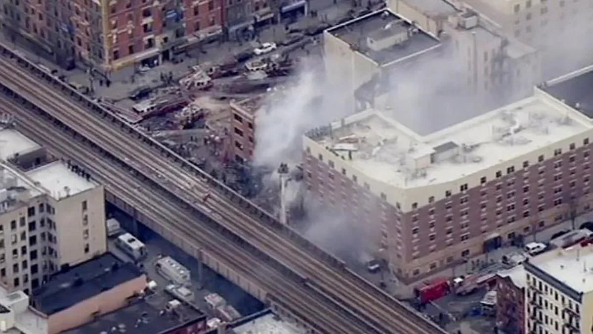 bronx bergejolak ledakan mobil dahsyat ciptakan bola api raksasa 7 petugas pemadam terluka portal berita terbaru