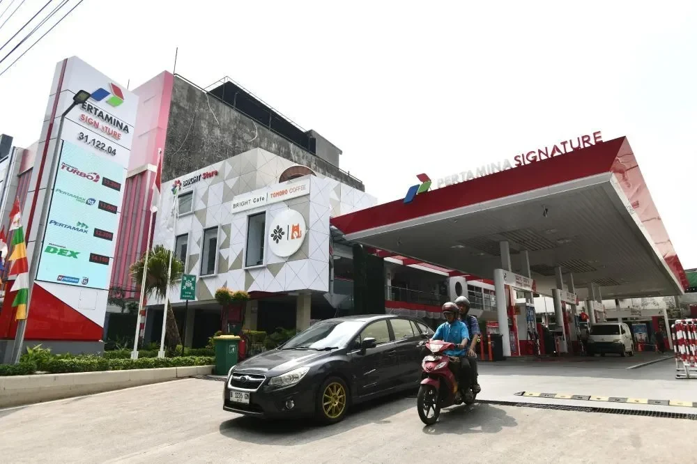 bukan cuma isi bensin pertamina punya jurus jitu bikin spbu makin nyaman pelanggan auto betah berkat serv q portal berita terbaru