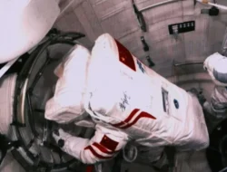 Bukan Fiksi Ilmiah! 3 Astronaut China Terjebak di Antariksa, Misi Penyelamatan Paling Menegangkan Dimulai
