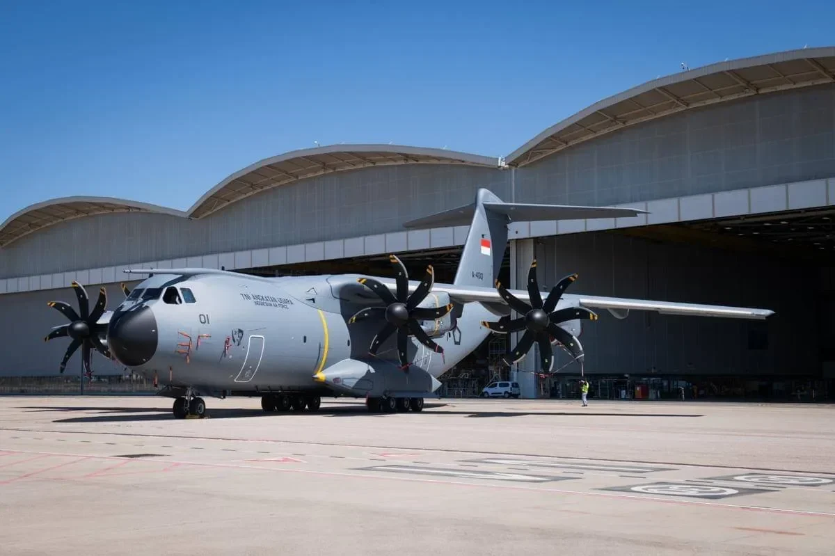 bukan kaleng kaleng pesawat angkut militer airbus a400m tiba di indonesia ini kehebatannya yang bikin melongo portal berita terbaru
