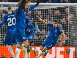 Chelsea Libas Burnley 2-0: Sundulan Terbang Neto & Gol Krusial Enzo Bawa The Blues Dekati Puncak!