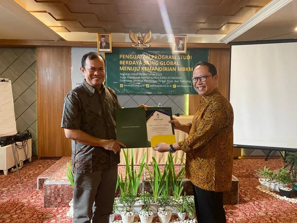 dari ugm ke bmkg kenalan lebih dekat dengan teuku faisal fathani ilmuwan penyelamat nyawa portal berita terbaru