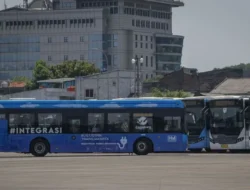 Dompet Warga Jakarta Bakal Menjerit? Subsidi Transportasi Umum Dipangkas, Tiket Transjakarta Cs Siap Meroket!