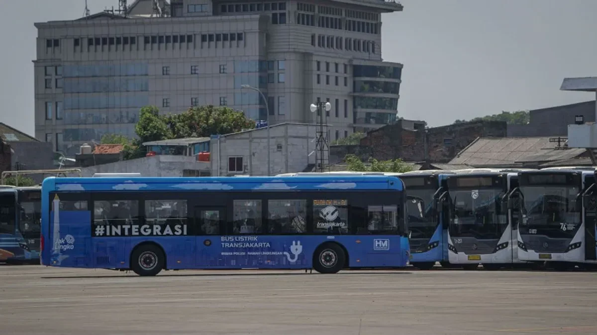 dompet warga jakarta bakal menjerit subsidi transportasi umum dipangkas tiket transjakarta cs siap meroket portal berita terbaru