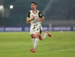 Drama 7 Gol! PSM Makassar Ukir Comeback Gila Lawan Persis Solo 4-3, Klasemen Super League Bergetar Hebat!