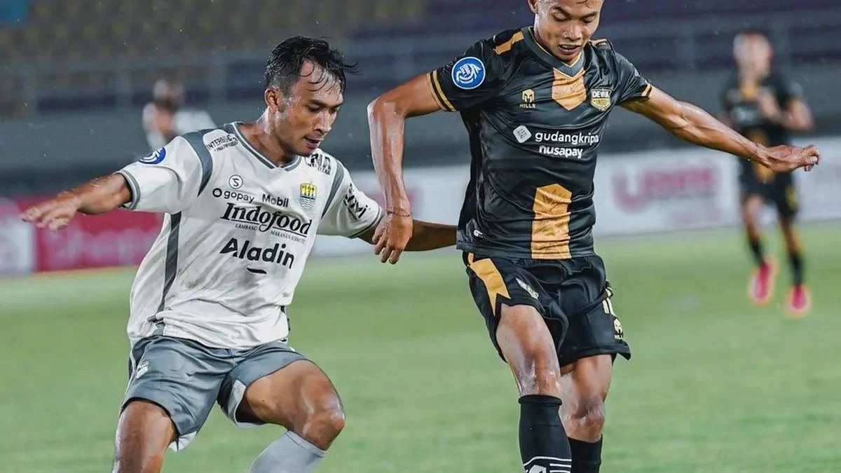 drama gbla persib sikat dewa united lewat penalti kontroversial kunci poin penuh di kandang portal berita terbaru