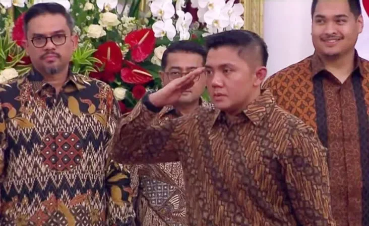 fenomena teddy indra wijaya seskab ring satu prabowo yang sentimen positifnya bikin kaget ini rahasianya portal berita terbaru