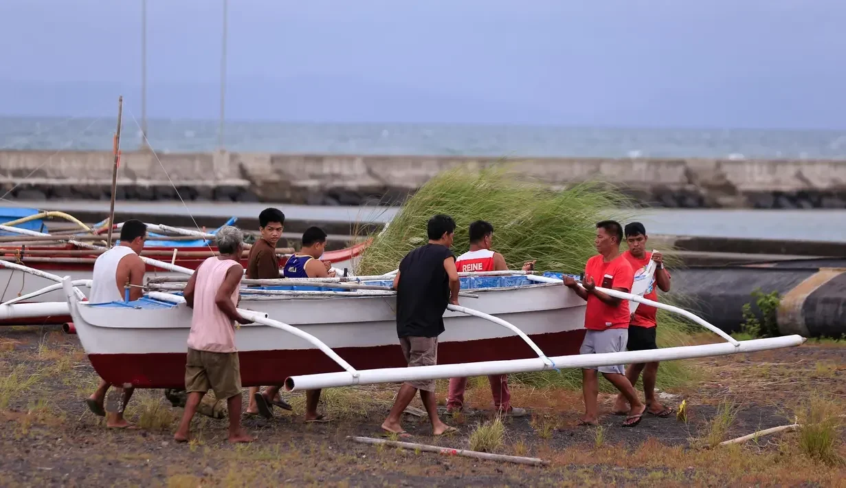filipina dalam cengkeraman topan super fung wong 100 ribu warga mengungsi akankah bencana terulang portal berita terbaru
