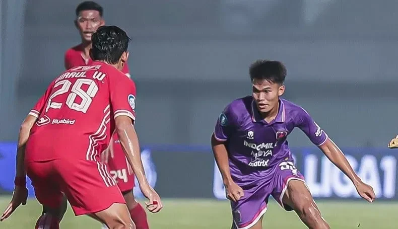 gagal tempel persija persita terpeleset dramatis klasemen super league makin panas portal berita terbaru