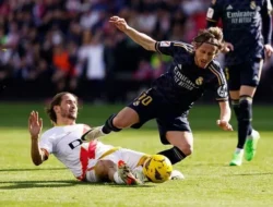 Gila! Real Madrid Nyaris Dipermalukan Elche, Bellingham & Mbappe Jadi Penyelamat di Laga Penuh Drama!