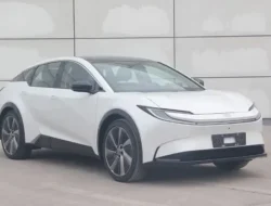 Harga Toyota bZ4X Lokal Bocor, Jauh Lebih Murah dari Impor? Siap Guncang Pasar EV Indonesia!