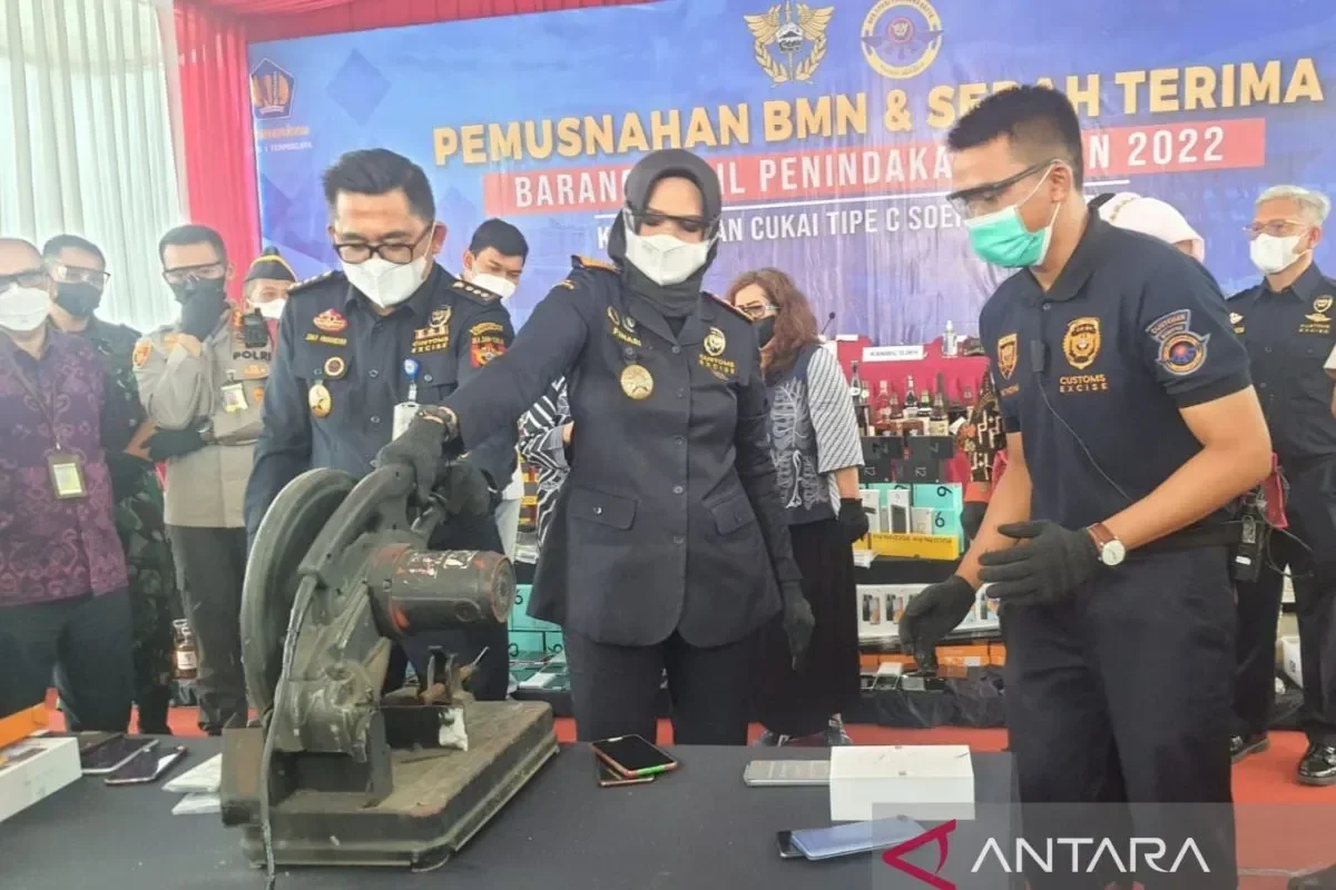 horor di kashmir kantor polisi meledak hebat 9 tewas ternyata bukan teror tapi portal berita terbaru