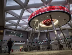 IHSG Tembus Rekor 8.602, Menkeu Purbaya Girang: "To The Moon!" Bukan Kaleng-kaleng!