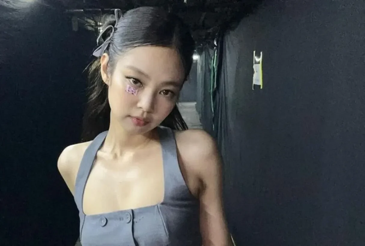 jennie blackpink menggila di jakarta penampilan solo like jennie bikin fans histeris bungkam haters portal berita terbaru