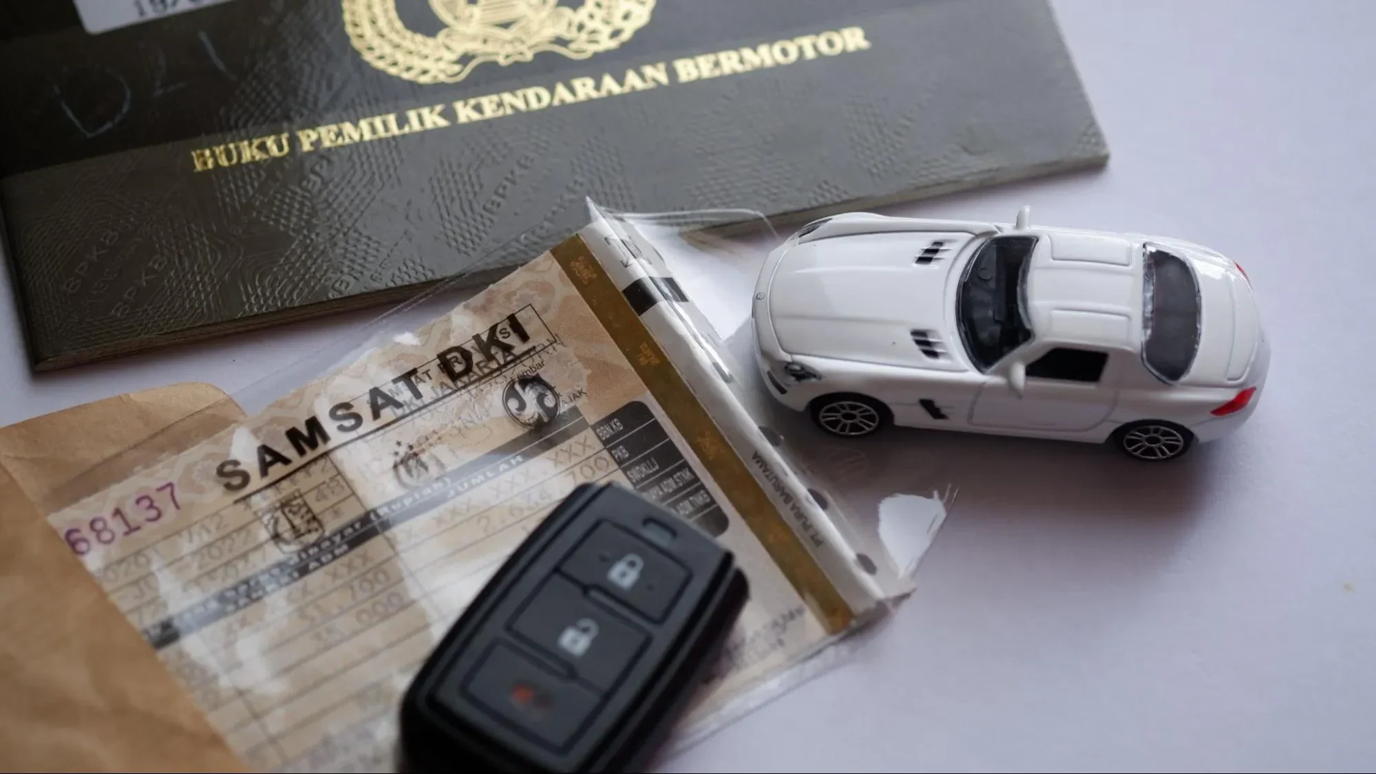 kabar baik pengesahan stnk tahunan kini lebih simpel bpkb cukup disimpan di rumah aja portal berita terbaru