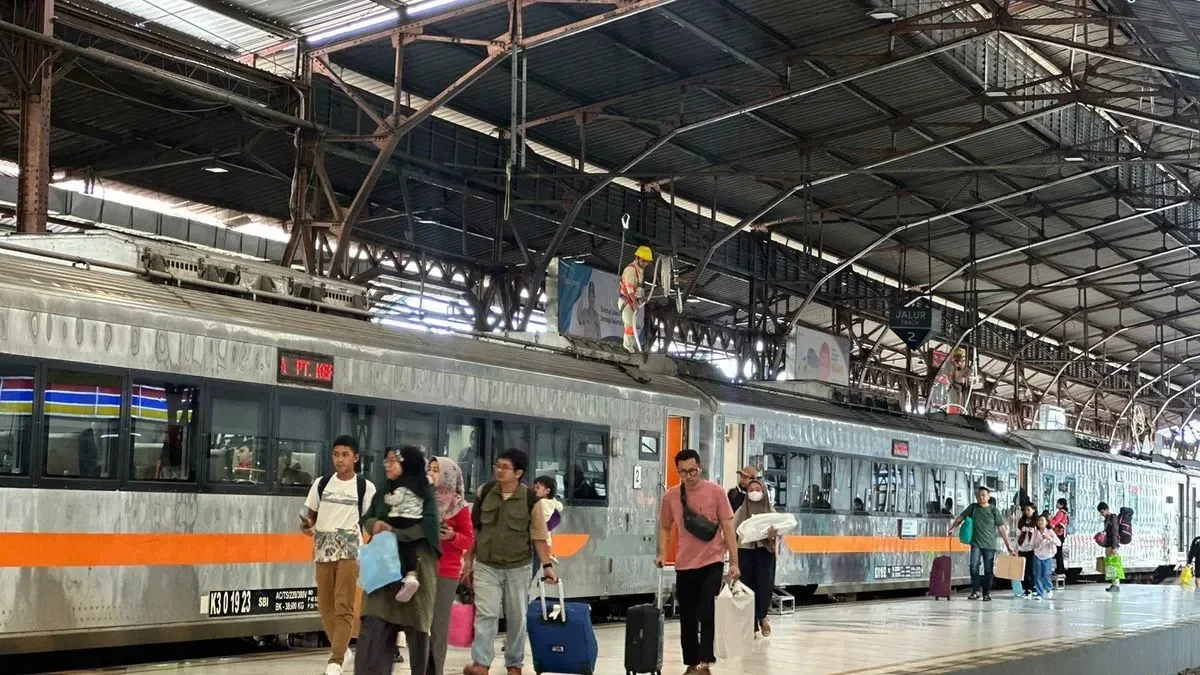 kai bikin kaget diskon 30 tiket kereta nataru 20252026 siap bikin liburanmu makin hemat portal berita terbaru