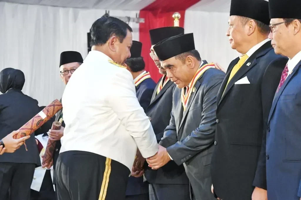 ketua mpr ahmad muzani dianugerahi gelar adat melayu bukan sekadar simbol ini tanggung jawab sejarah portal berita terbaru