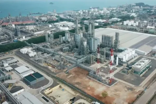 mangkrak bertahun tahun pabrik petrokimia terbesar se asean ini bangkit biayanya bikin melongo portal berita terbaru