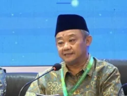 Mendikdasmen Abdul Mu’ti: Kenapa Warga Muhammadiyah Harus Bangga dan Terus Bergerak? Ini Jawabannya!