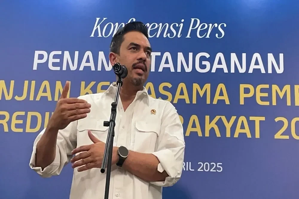 menteri umkm murka bank minta agunan kur rp100 juta siap siap kena sanksi tegas portal berita terbaru