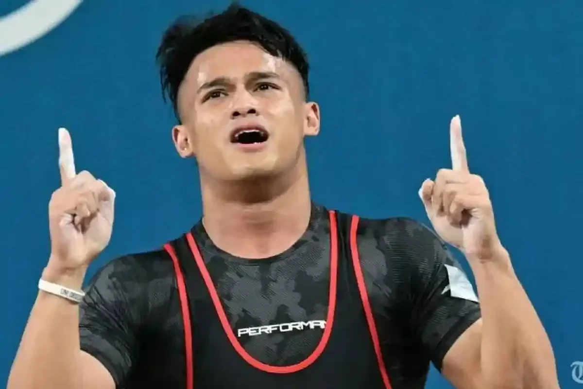 mimpi ayah terwujud lifter rizki juniansyah resmi jadi perwira tni ad kisah inspiratif dari arena ke seragam portal berita terbaru