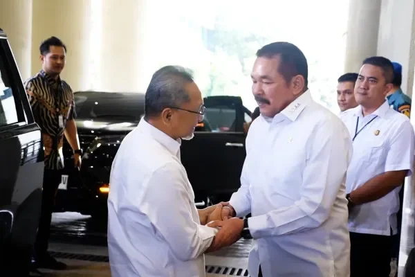 nasib pedagang thrifting di ujung tanduk mendag men umkm siap cari solusi portal berita terbaru