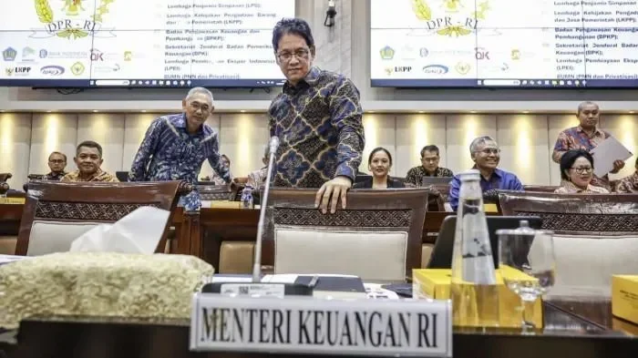 penerimaan pajak jauh dari target menkeu purbaya canda hajar pajak anggota dpr portal berita terbaru