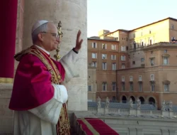 Peru Punya Patung Paus Raksasa, Ada Kisah Tak Terduga di Baliknya!