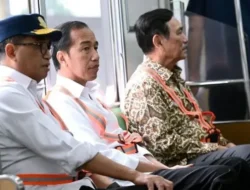 Prabowo Bikin Geger KRL: Momen Tak Terduga Presiden di Manggarai!