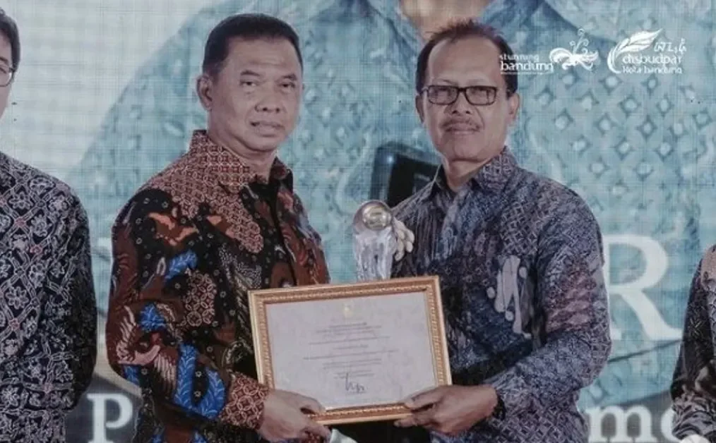 prof sidartawan soegondo sosok indonesia yang guncang dunia diabetes raih penghargaan bergengsi di filipina portal berita terbaru