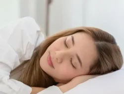 Sering Tidur Begini? Hati-hati, Itu Tanda Kamu Lagi Stres Berat!