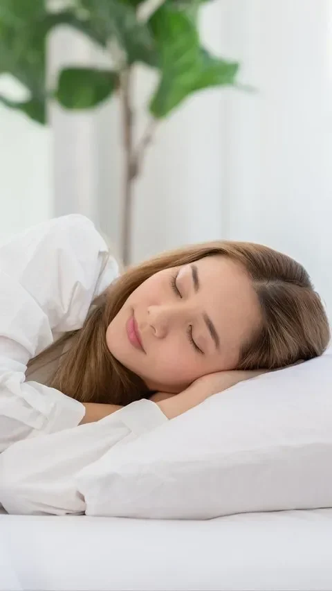 sering tidur begini hati hati itu tanda kamu lagi stres berat portal berita terbaru