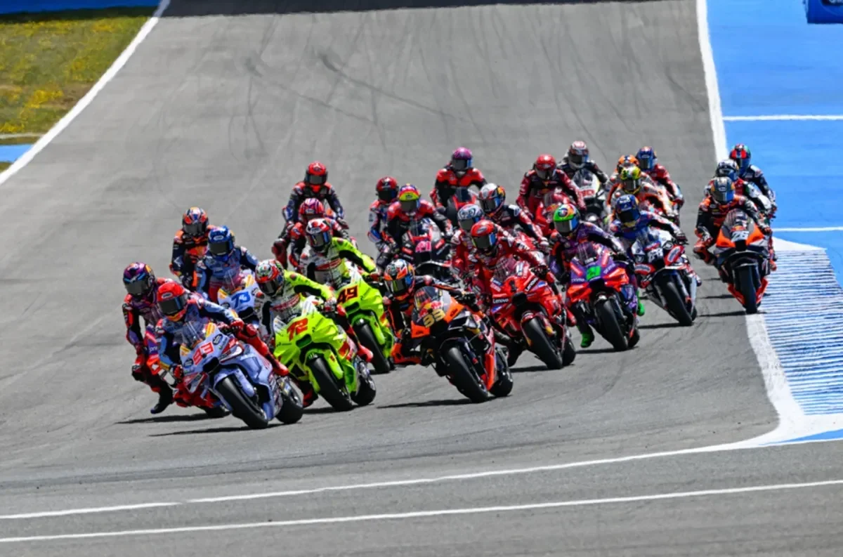 siap siap sprint race motogp valencia 2025 drama panas perebutan podium terakhir musim ini portal berita terbaru